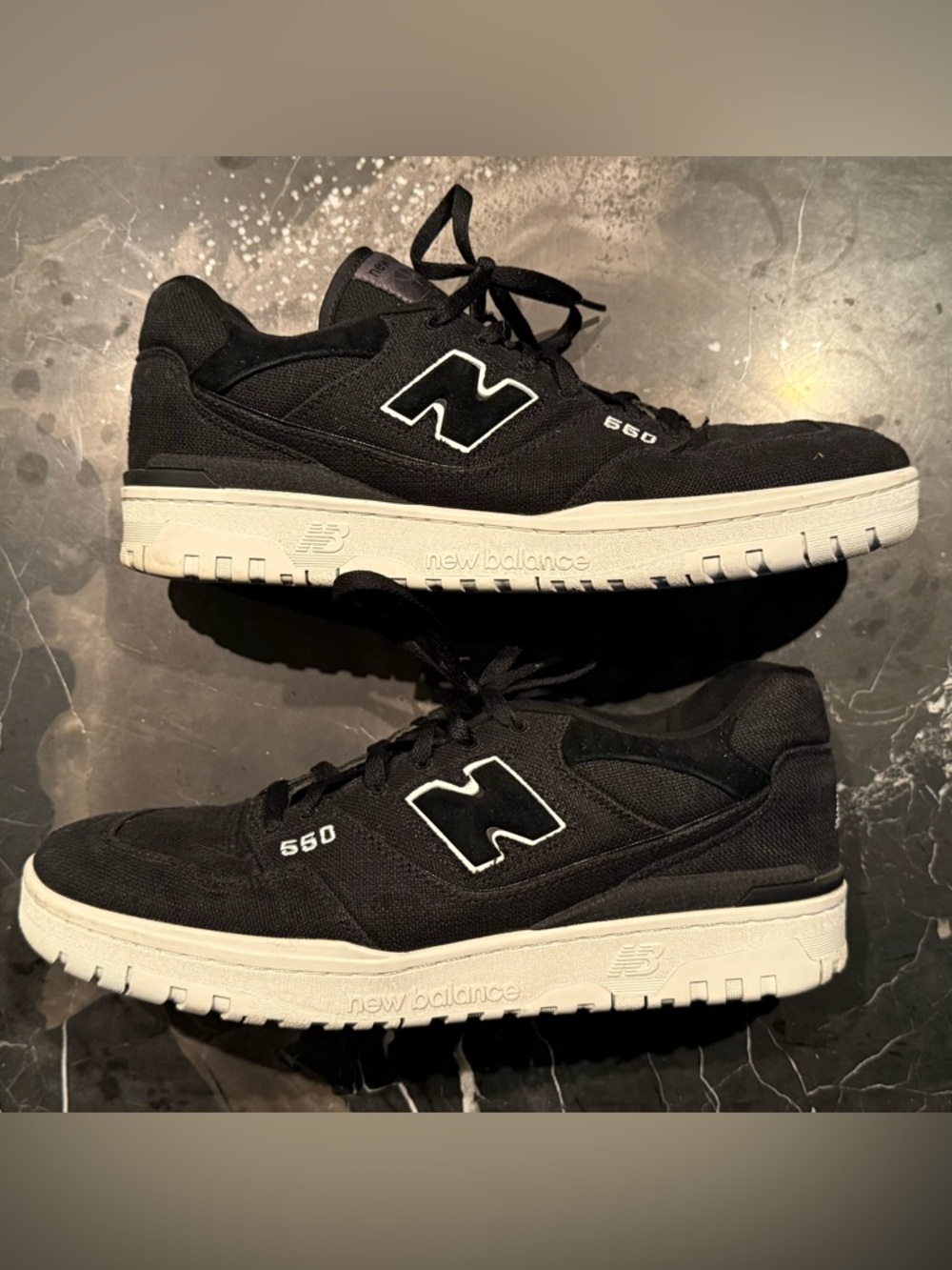 New Balance Men's 550 Black Canvas Size 14